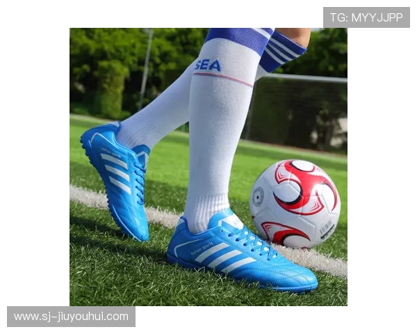 从草地到赛场 我的足球鞋故事与成长之路