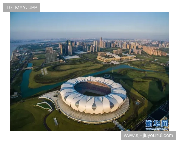 海门区足球场地全景指南探索及周边设施推荐